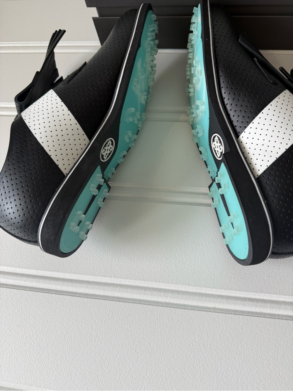 G/FORE GFORE GALLIVANTER PERFORATED LEATHER KILTIE GOLF SHOE Women 8M Black NEW - Picture 7 of 7